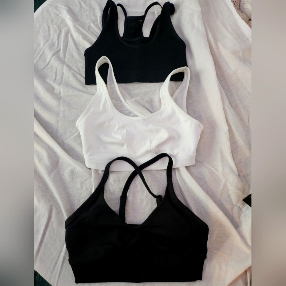 Lot of 3 size medium nwot aerie sports bras